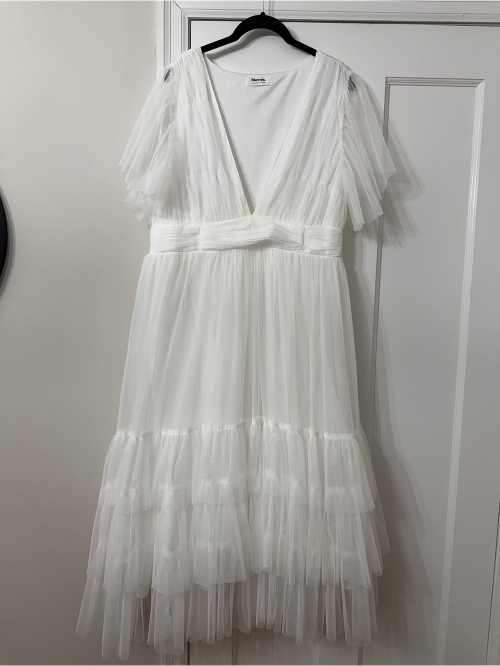 JIRAYE MIDAXI DRESS - FLUTTER SLEEVE TULLE PLUNGE DRESS IN WHITE